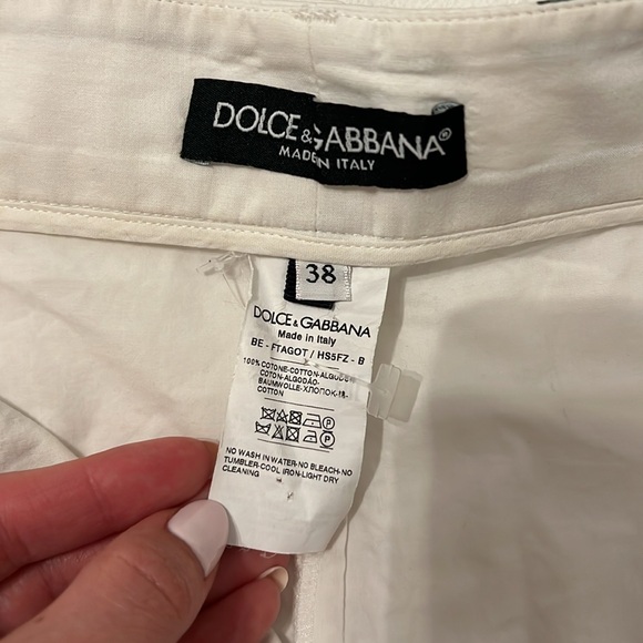 Dolce & Gabbana POPLIN TOP & SHORTS WITH TROPICAL ROSE Print ( IT 38) - Picture 6 of 7